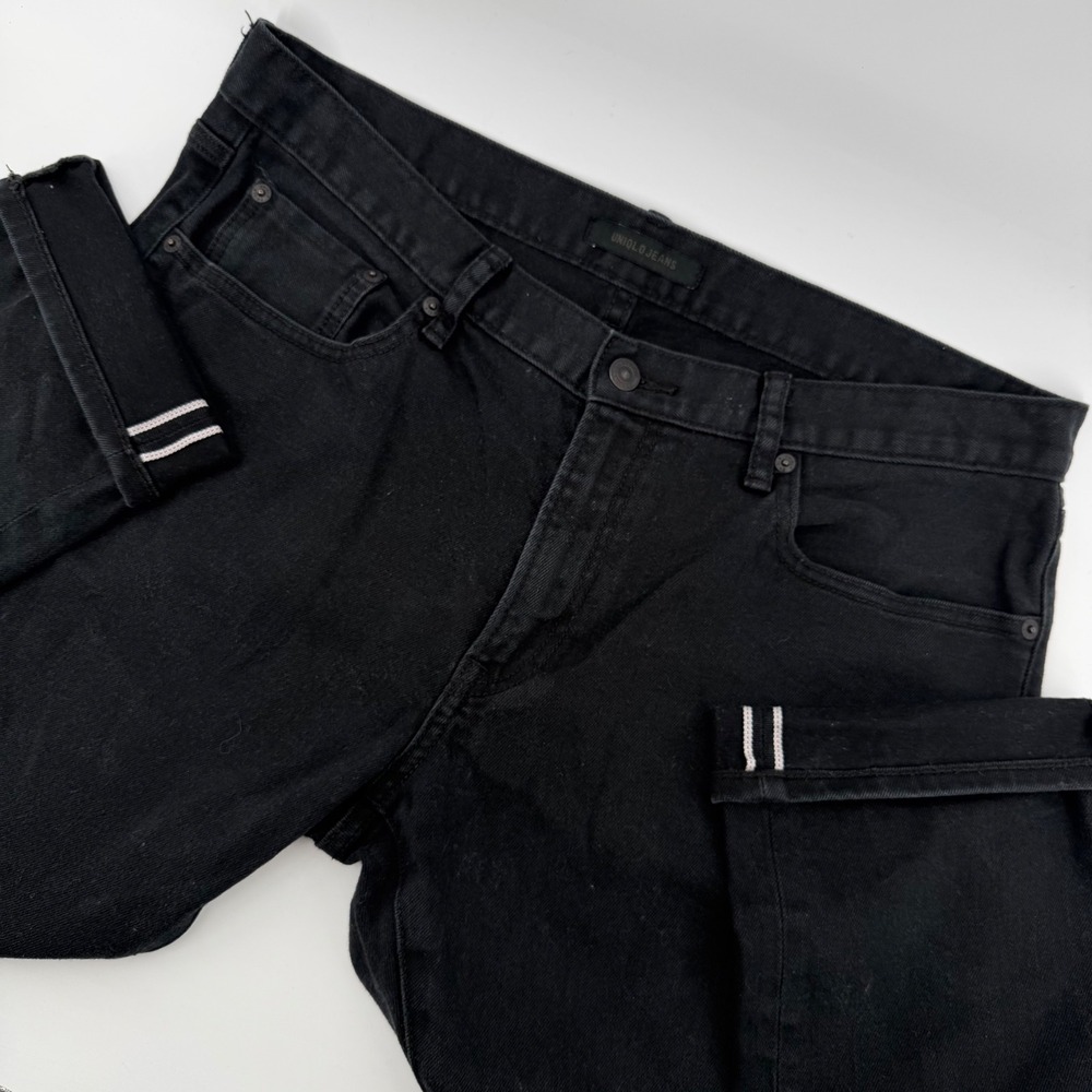 Uniqlo Jeans Mens 35x32 Black Slim Straight Low Rise Selvedge